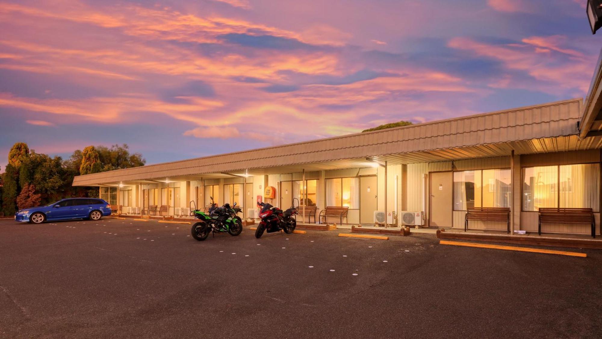 Comfort Inn Devonport Exterior photo