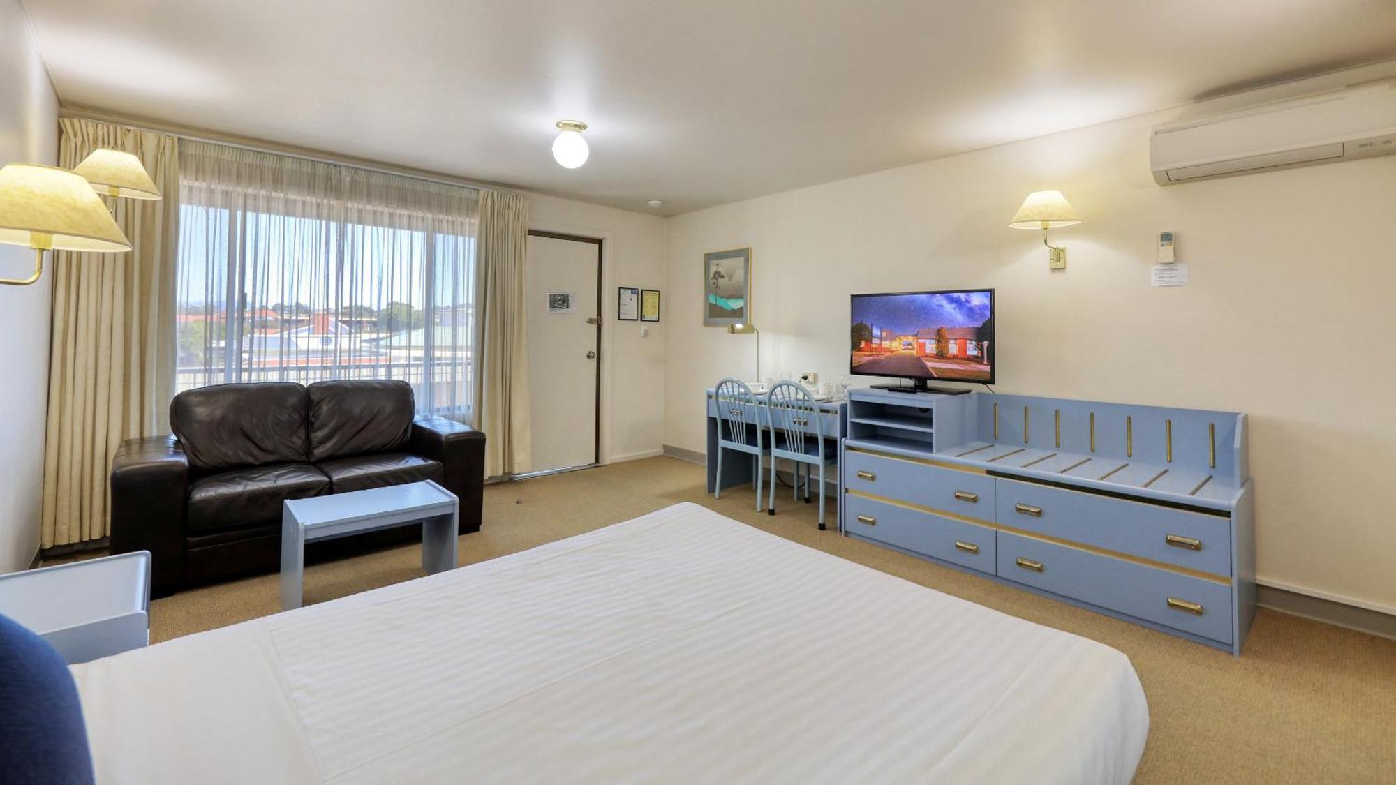 Comfort Inn Devonport Exterior photo