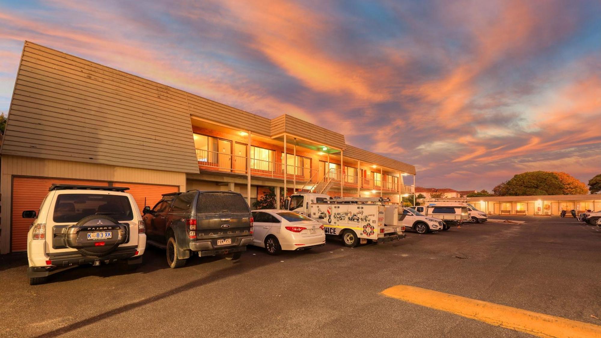 Comfort Inn Devonport Exterior photo
