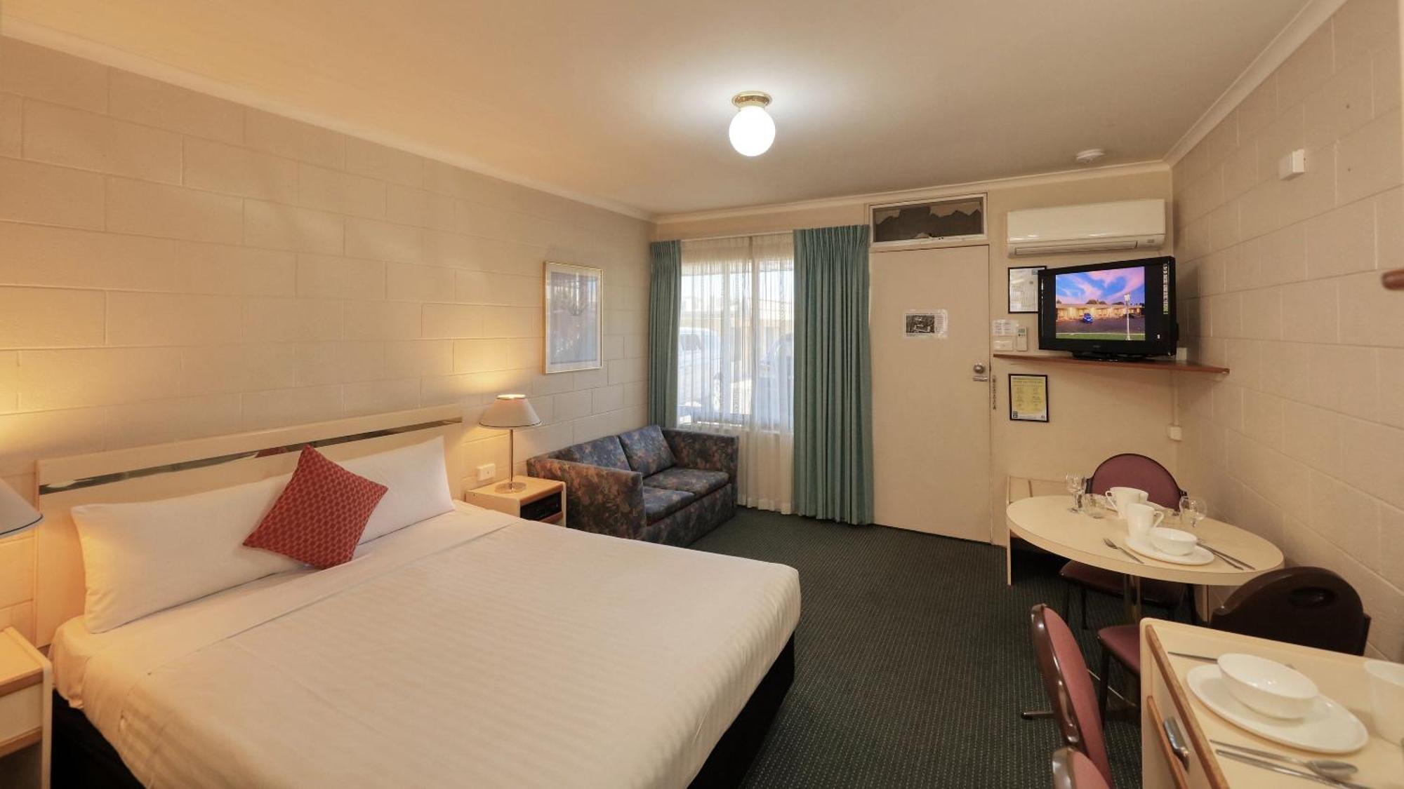 Comfort Inn Devonport Exterior photo