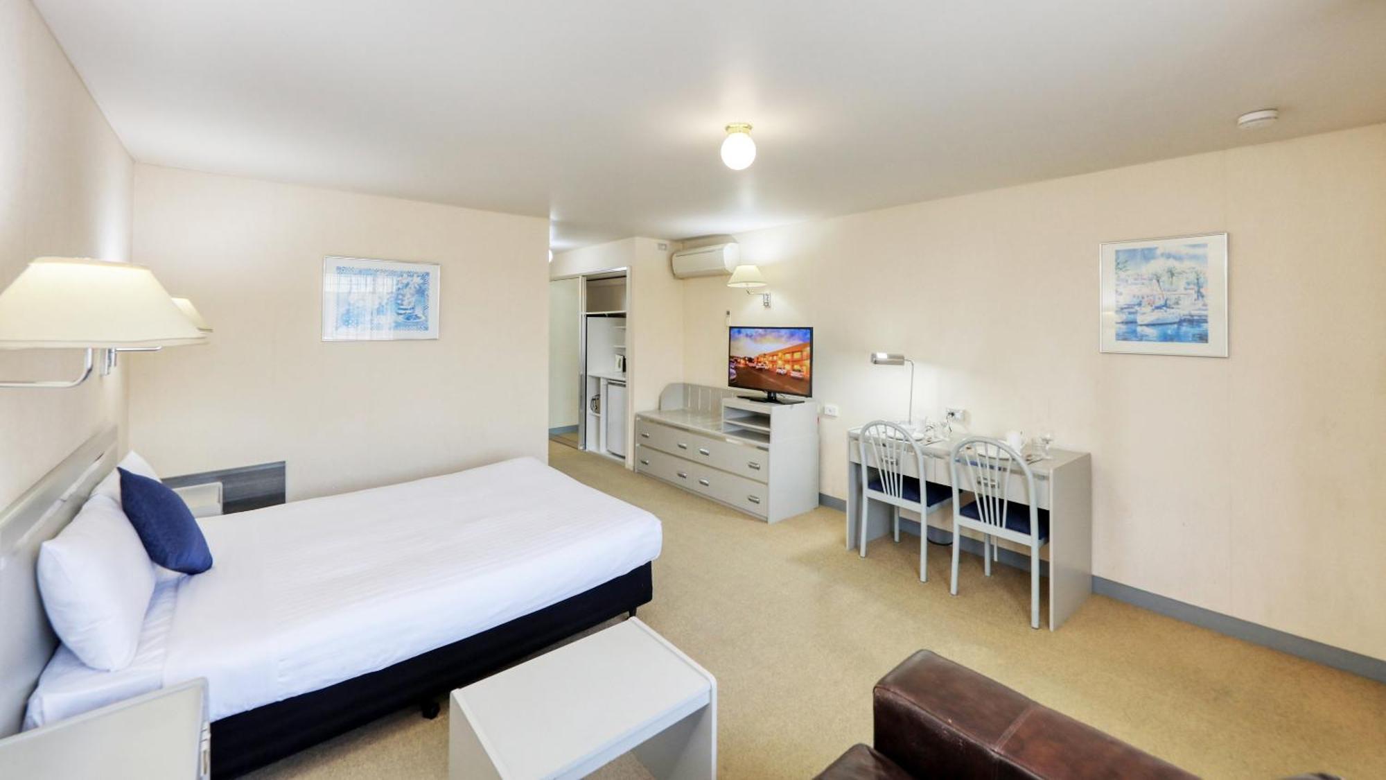 Comfort Inn Devonport Exterior photo