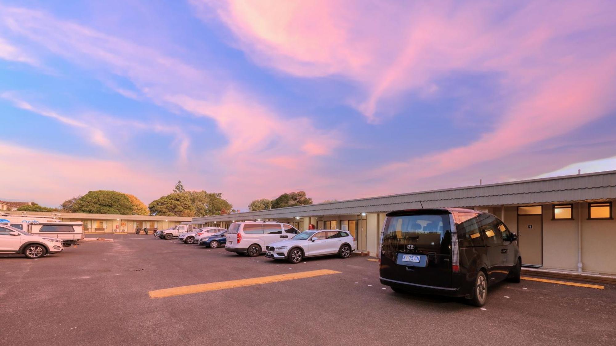 Comfort Inn Devonport Exterior photo